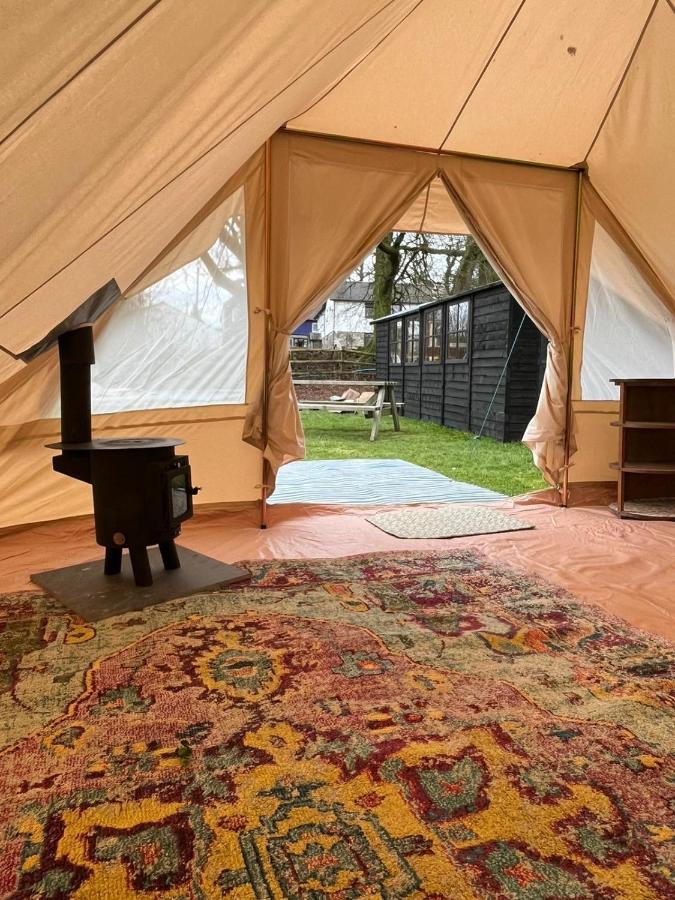 1 Glamping Tent With Kitchen & Electric On Small Family Campsite, No Bedding Supplied นาร์เบิร์ธ ภายนอก รูปภาพ